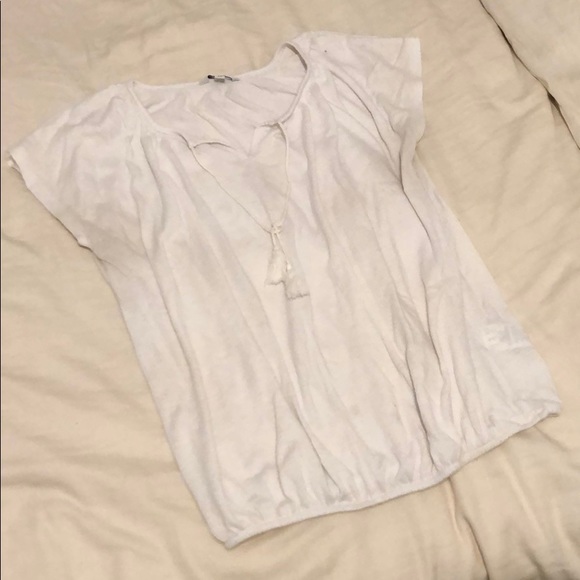 White T-shirt - Picture 2 of 2